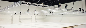 Driving Studios estrena un ciclorama construido e iluminado por Grau Luminotecnia y Kinolux