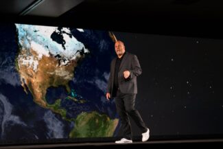 Kevin Cotan en la presentación de Ross Video en NAB 2025