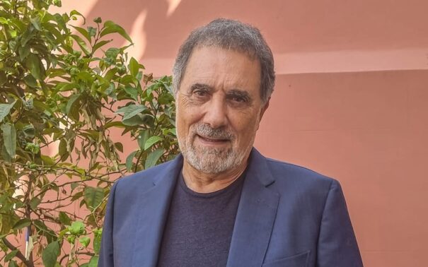Toni Cruz 