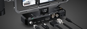 Blackmagic Design sorprende en IBC al convertir los iPhone 17 Pro y Pro Max en cámaras de cine