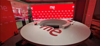 RTVE - Broad Service - Pantallas Sharp NEC RNE La casa de la radio 