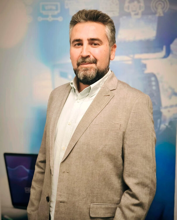 Crossmedia - Carlos Fernández