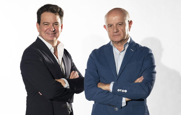 Mandarina - Mediaset - Plataformas - Santi Botello y Pedro Revaldería (Foto: Jau Fornés)