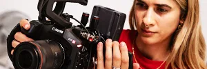 La cineasta Carolina Nunes pone a prueba la cámara cinematográfica Canon EOS C80