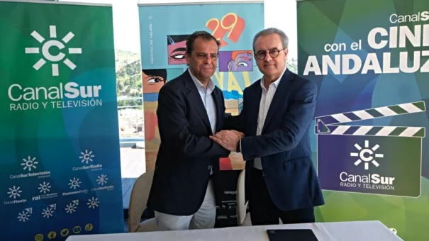 El director general de Canal Sur, Juande Mellado, y el director del Festival de Málaga, Juan Antonio Vigar