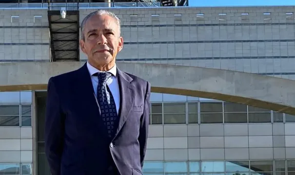 A Punt - Román Ceballos - Presidente