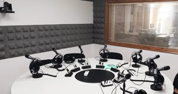AEQ - Radio Fórum - Mérida