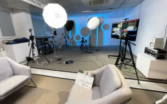 Philips - Display - Plato - Mute Madness Studio