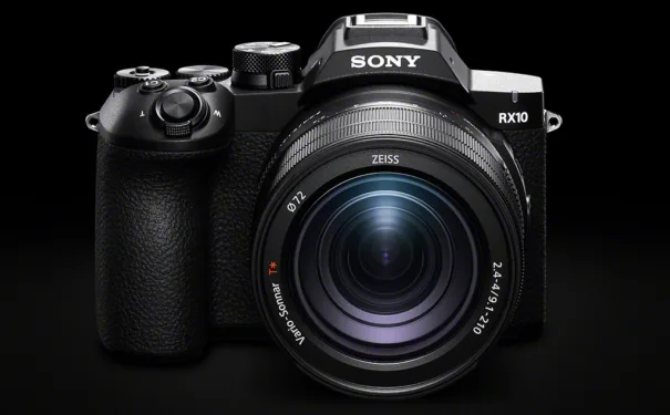 Sony - RX10 V
